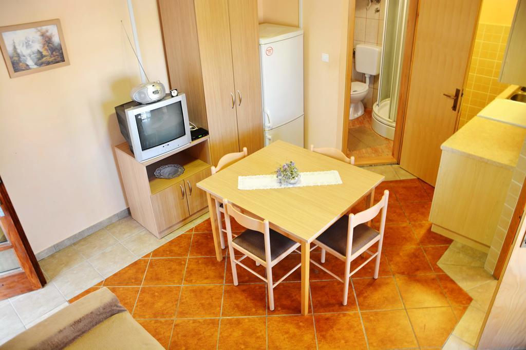 Apartments Joza Vir Extérieur photo